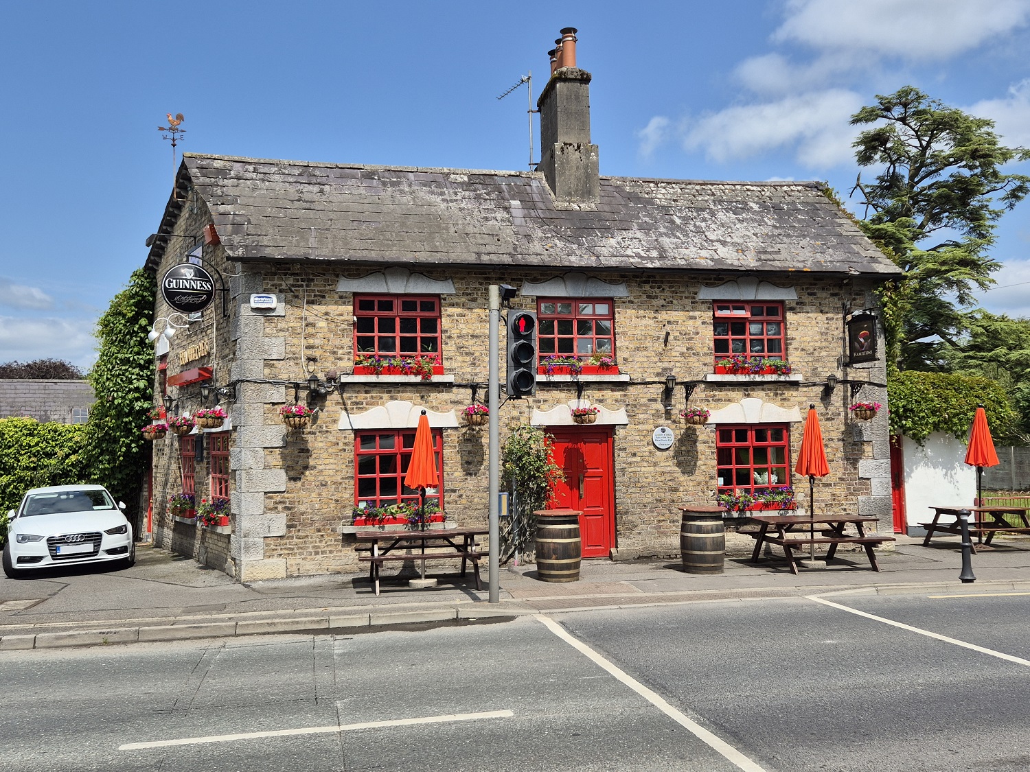 Pub-For_Sale-Hamiltons-Geashill-Offaly