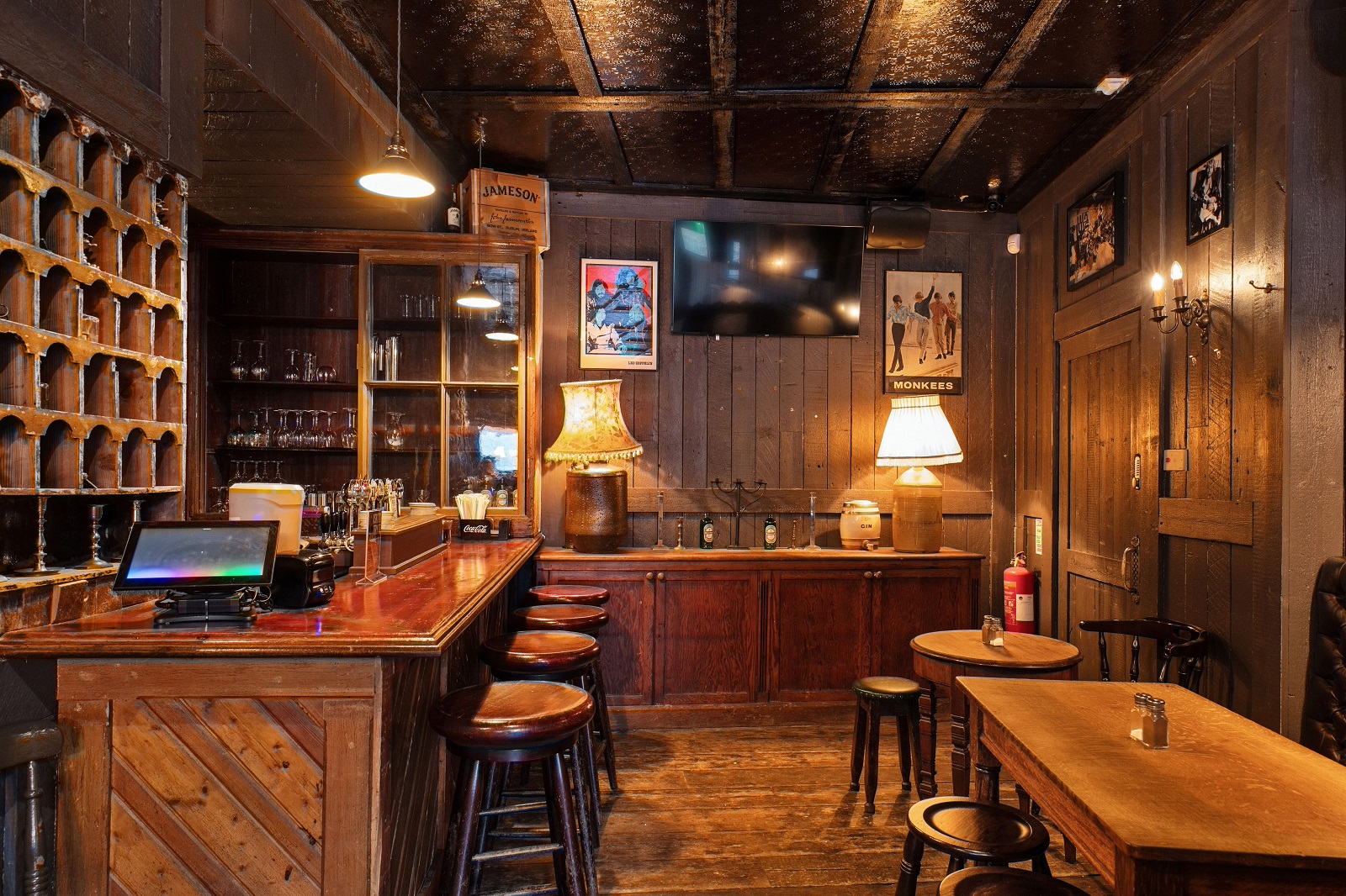 5 Pub for sale Dublin Star Bar Pub for sale Dublin Star Bar