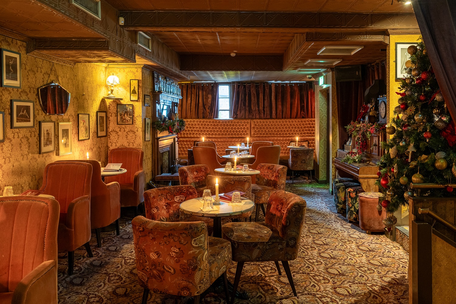Temple Bar Pub for Sale - Vintage Cocktail Club